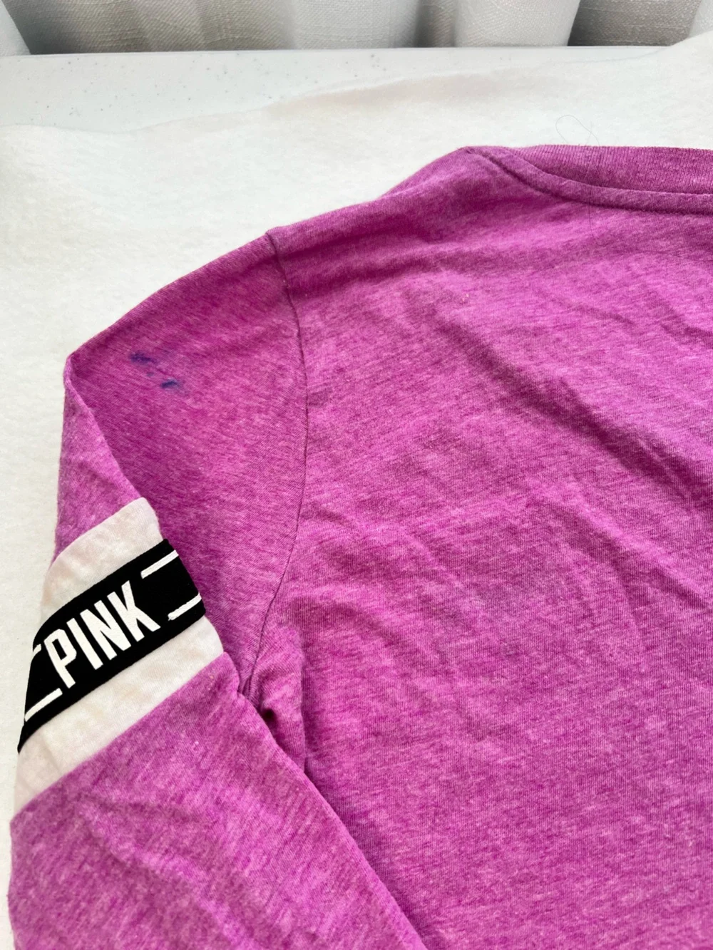 PINK Victoria's Secret Heather Magenta Mid Sleeve Tee w/ Dog Logo & Sleeve Logo
